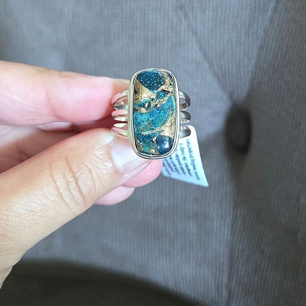 Shivam Apatite Quartz Statement Ring💍 - NWT